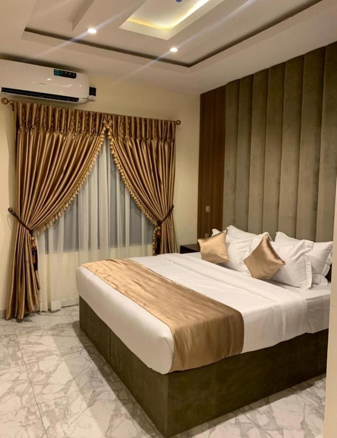 God'S Touch Apartments Remi Fani Kayode Gra. Ikeja Eksteriør bilde