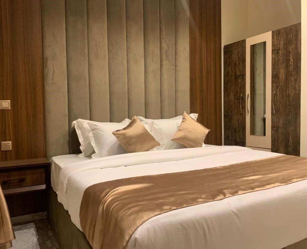 God'S Touch Apartments Remi Fani Kayode Gra. Ikeja Eksteriør bilde