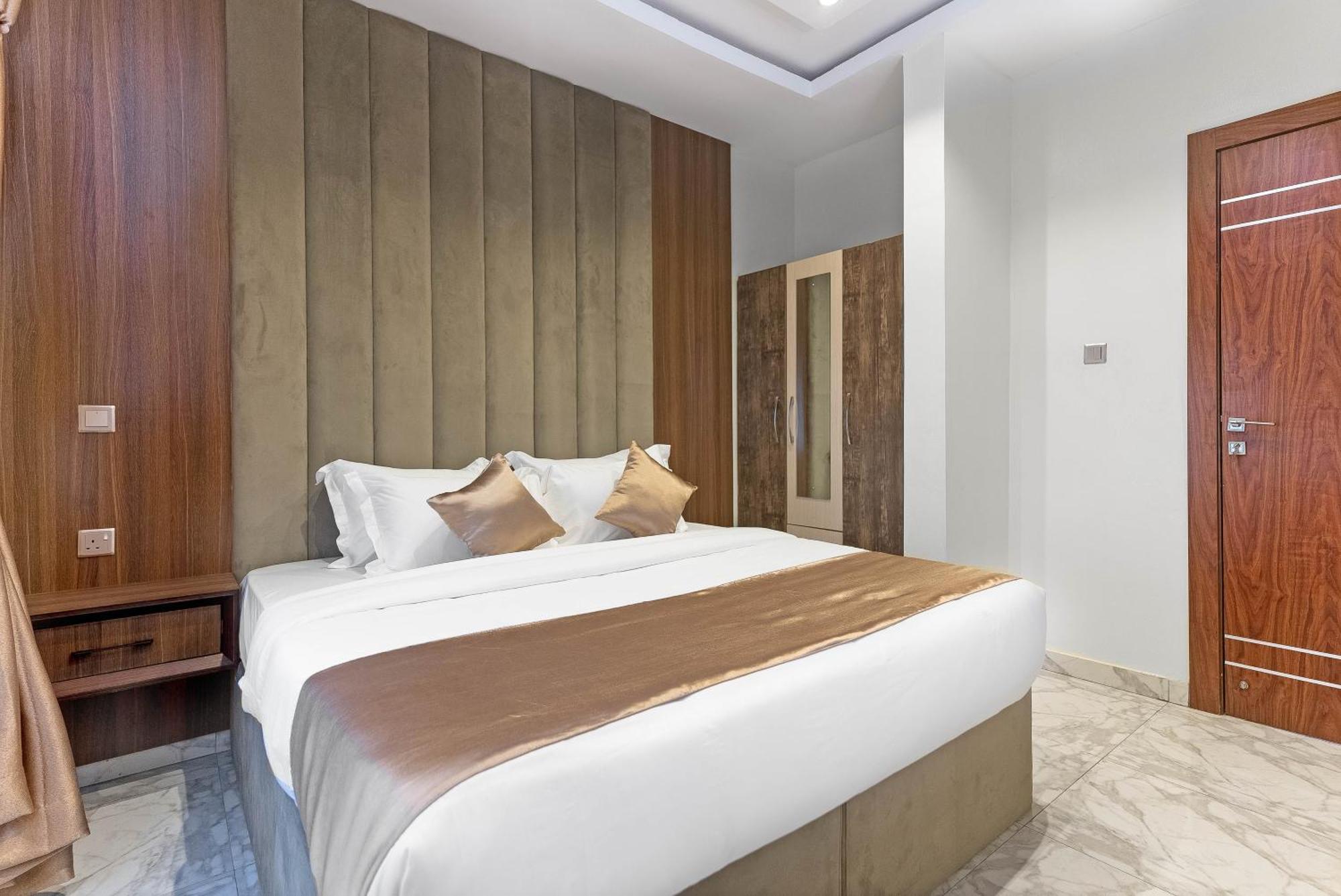 God'S Touch Apartments Remi Fani Kayode Gra. Ikeja Eksteriør bilde