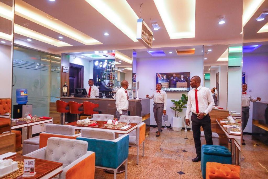 God'S Touch Apartments Remi Fani Kayode Gra. Ikeja Eksteriør bilde